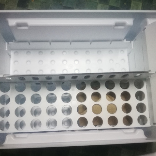 Контейнер лабораторний ул-01 зі штативами